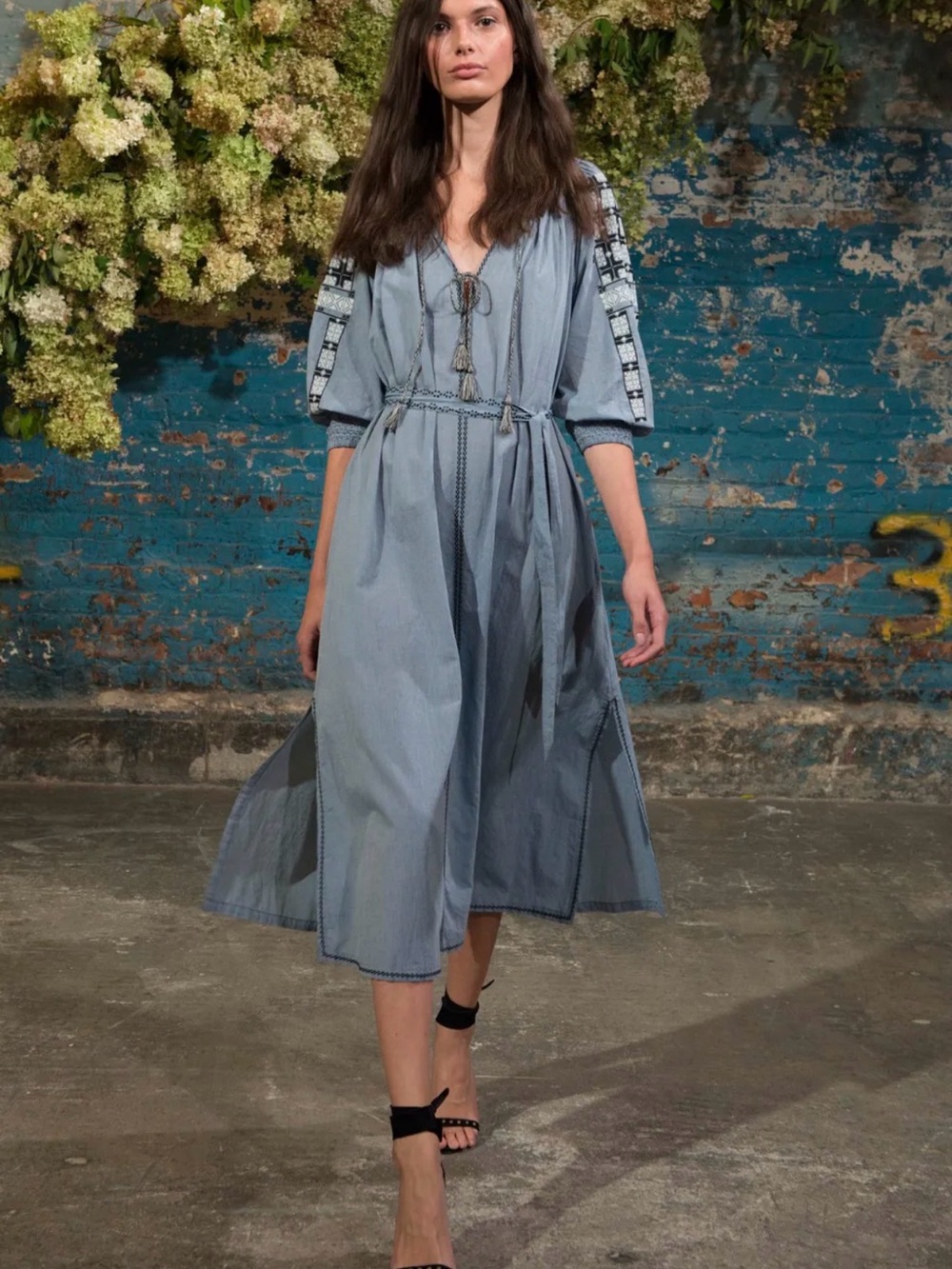 Ulla Johnson Powder Blue Embroidered Sleeve Midi Dress Sz 4
